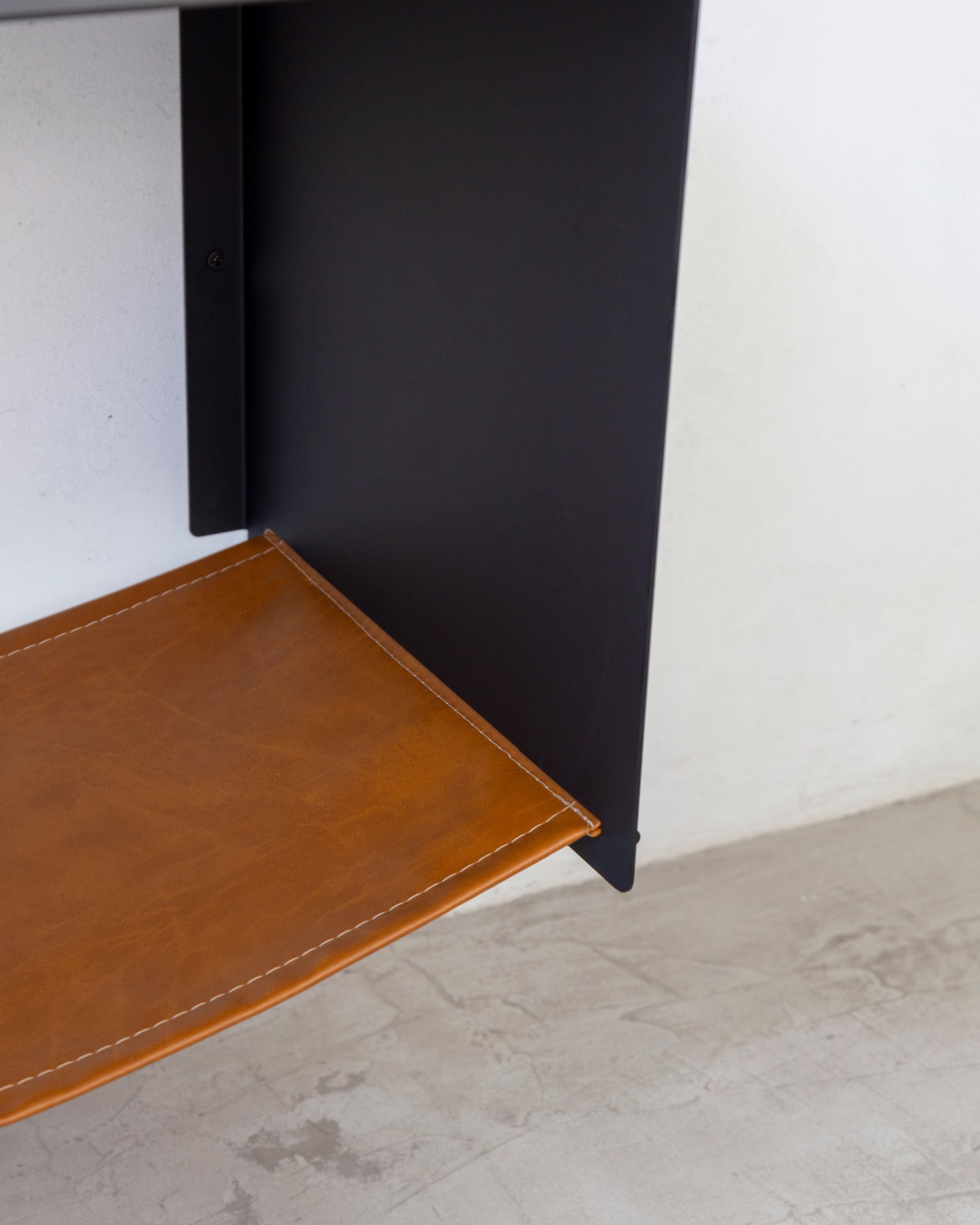 Mesa de cabeceira Solo (suspensa)