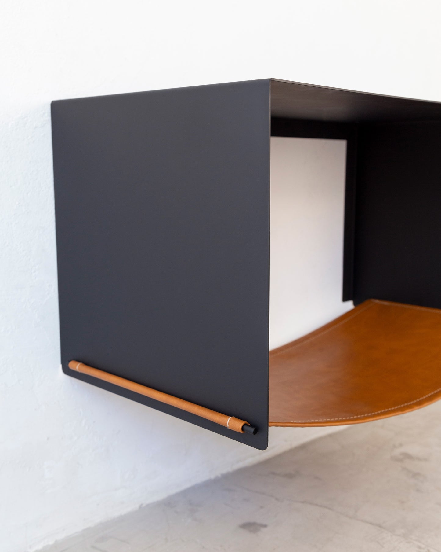 Mesa de cabeceira Solo (suspensa)