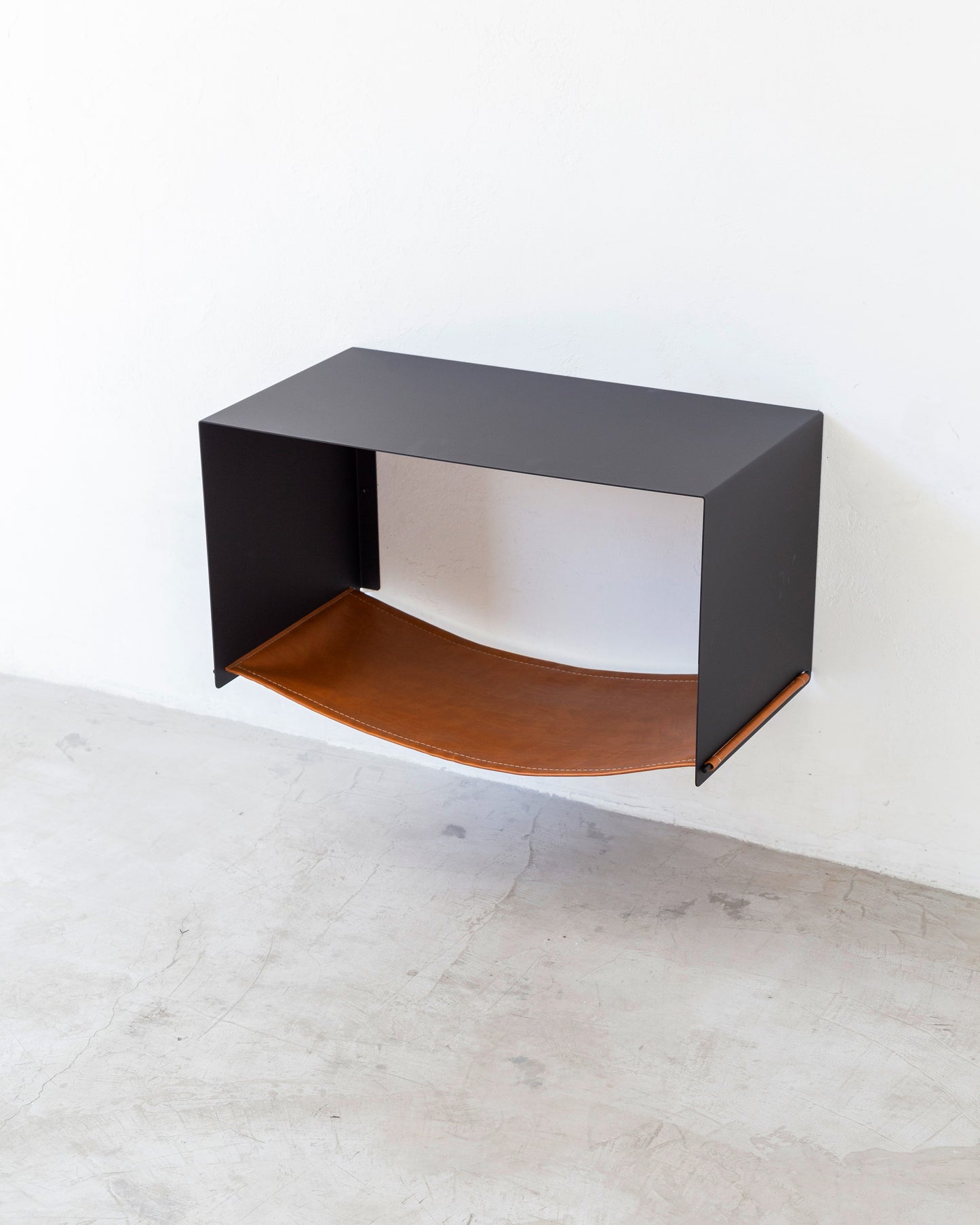 Mesa de cabeceira Solo (suspensa)