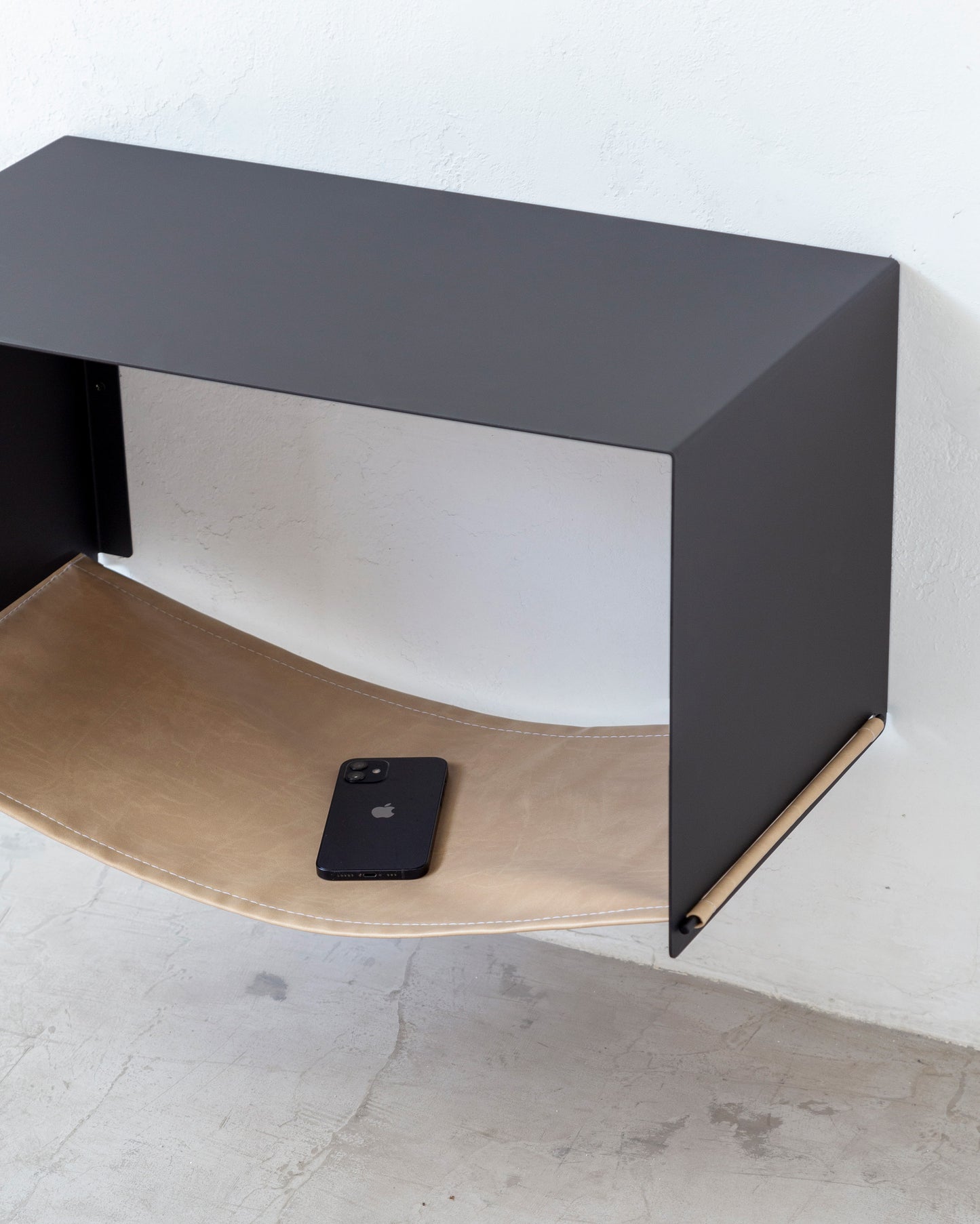 Mesa de cabeceira Solo (suspensa)