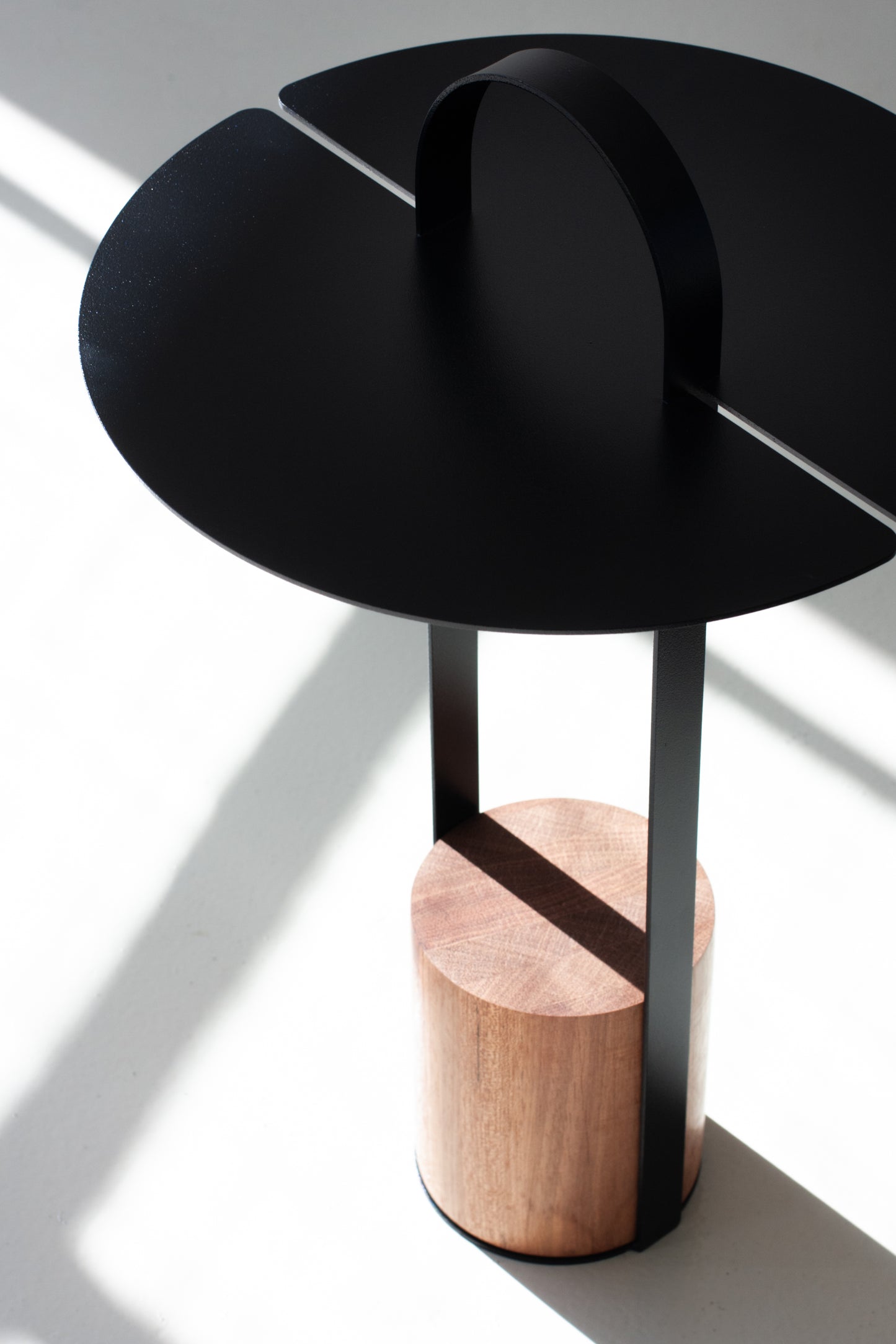 Mesa lateral Fenda (c/ alça)